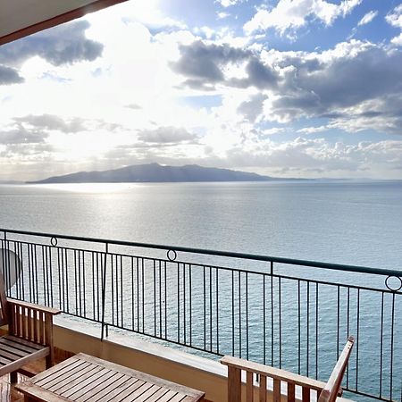 Design Sea View Apartment Saranda Kültér fotó
