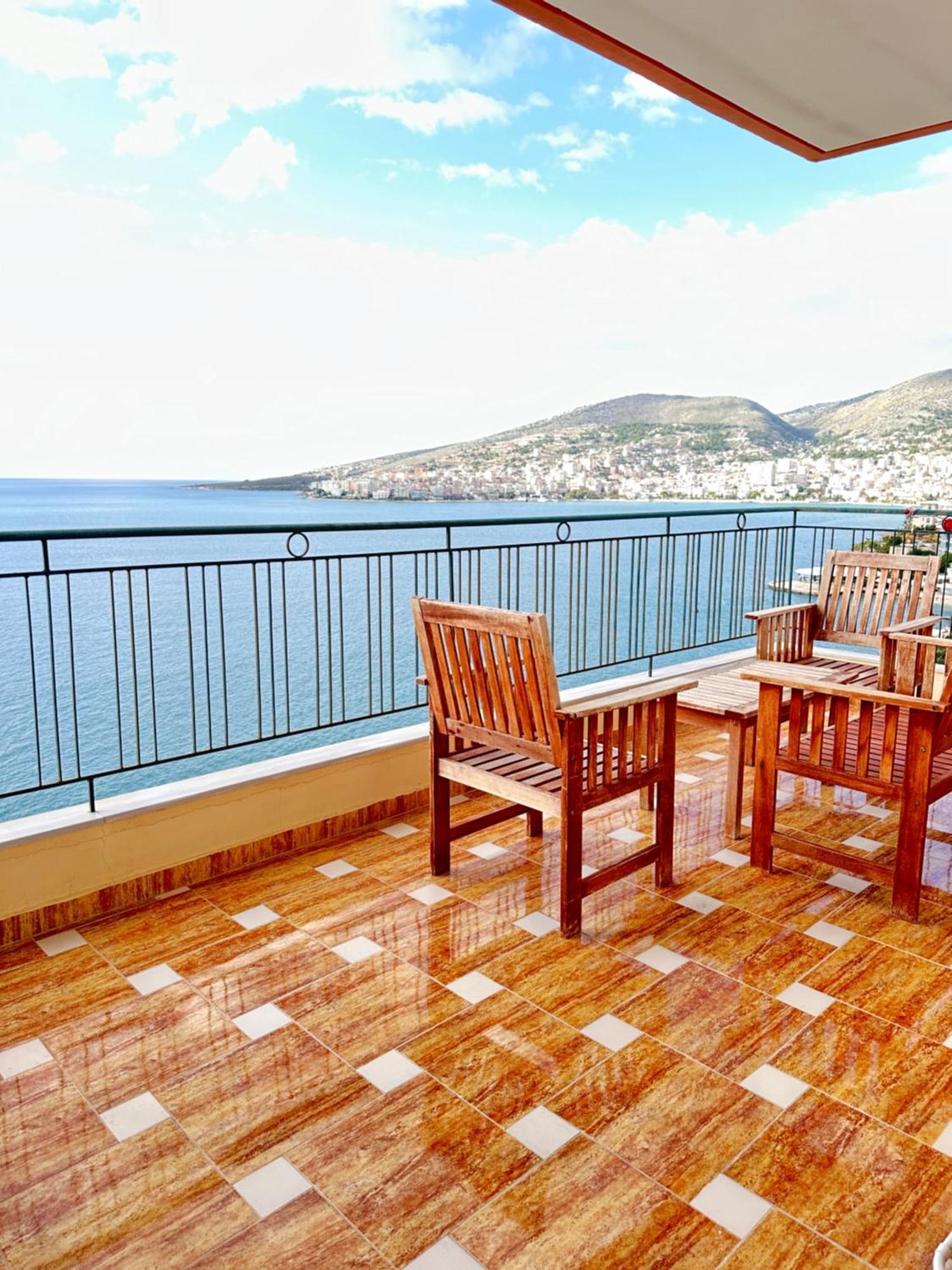 Design Sea View Apartment Saranda Kültér fotó