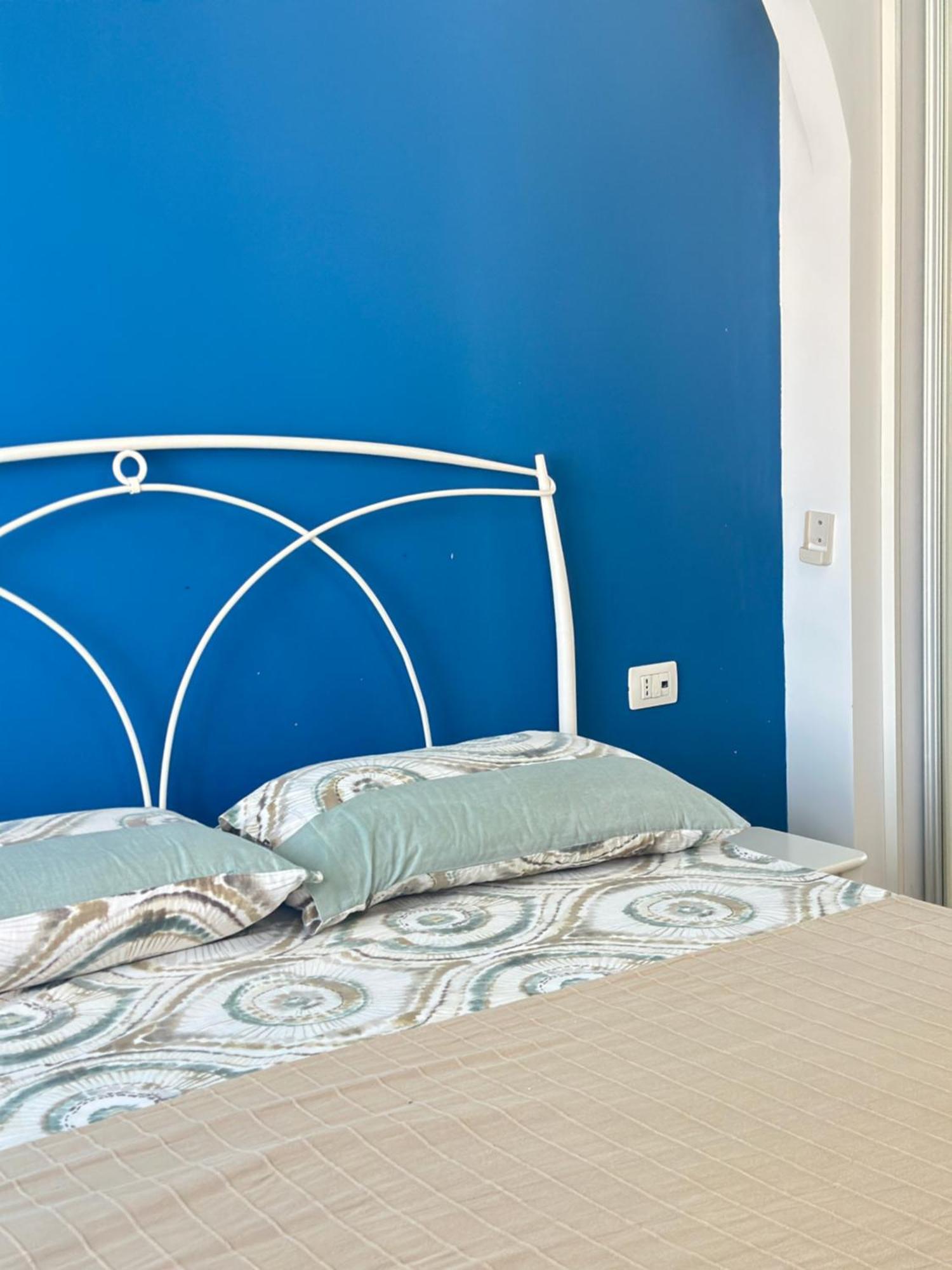 Design Sea View Apartment Saranda Kültér fotó