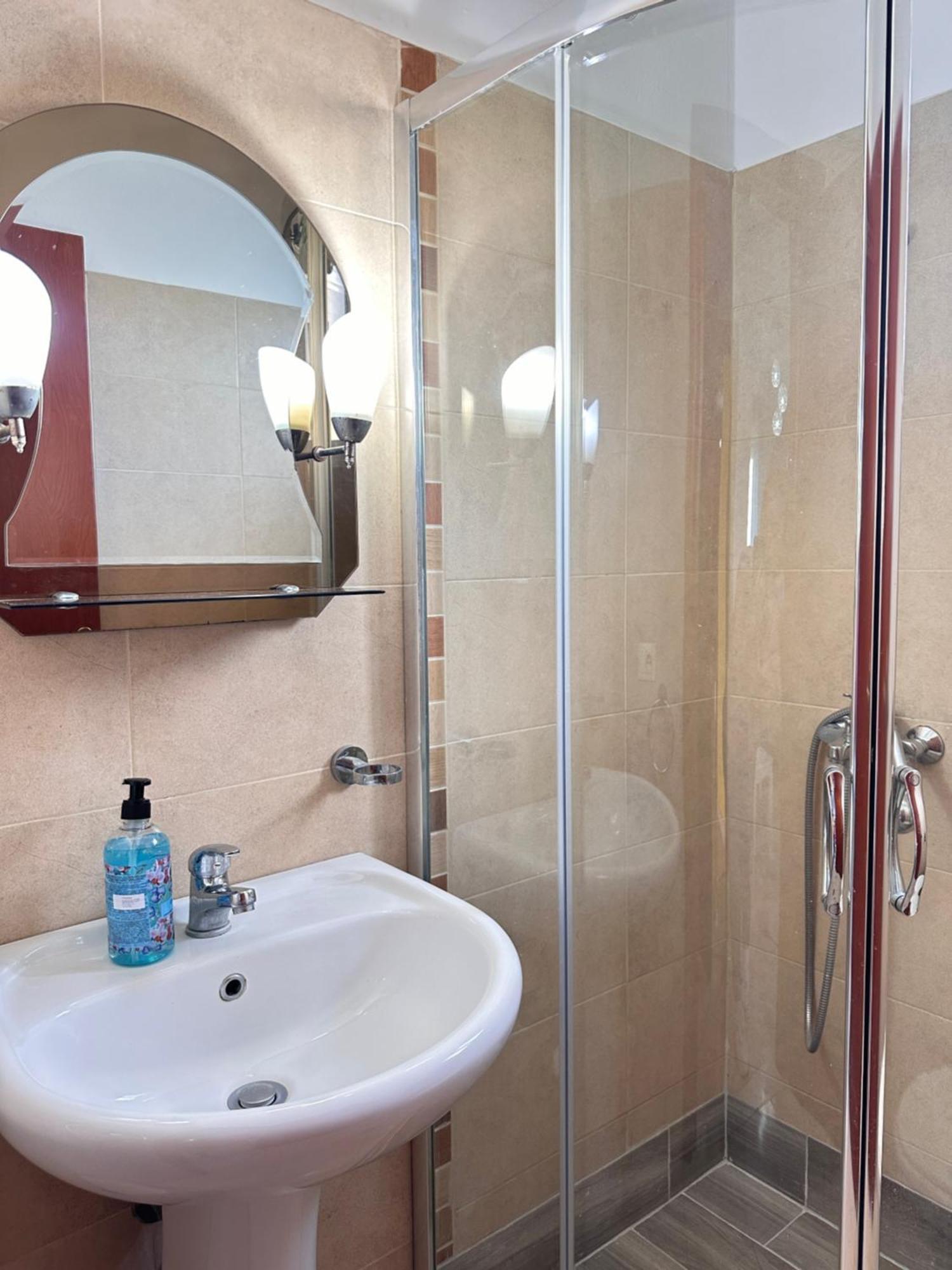 Design Sea View Apartment Saranda Kültér fotó