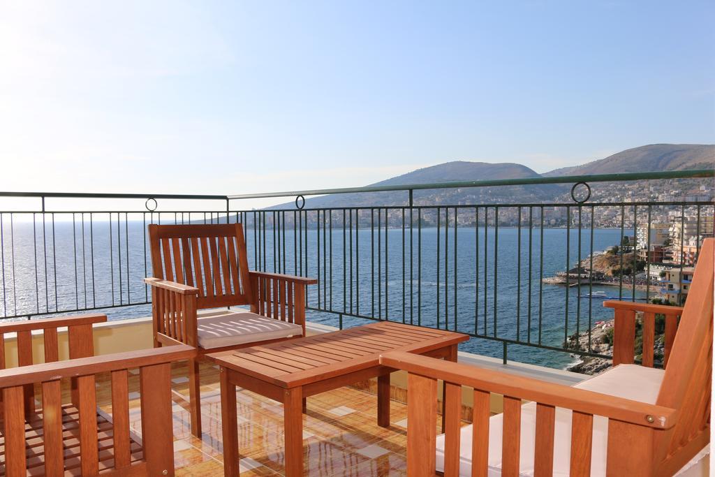Design Sea View Apartment Saranda Kültér fotó